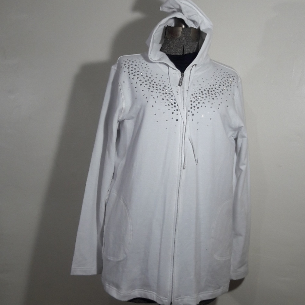 Women's zippered hoodie